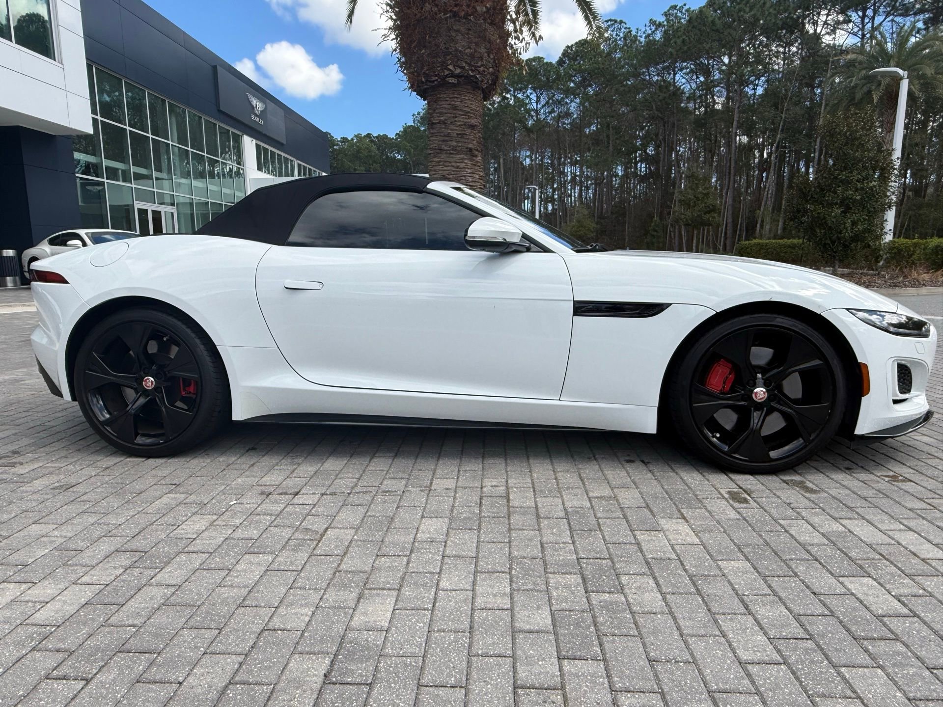 Used 2023 Jaguar F-TYPE R-Dynamic image 5