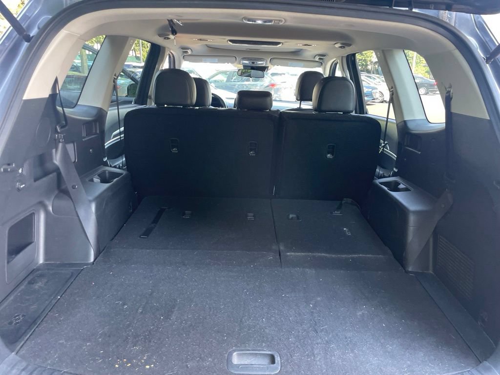 Used 2020 Kia Telluride S w/ S 8 Passenger Seating Package AWD/4WD image 22