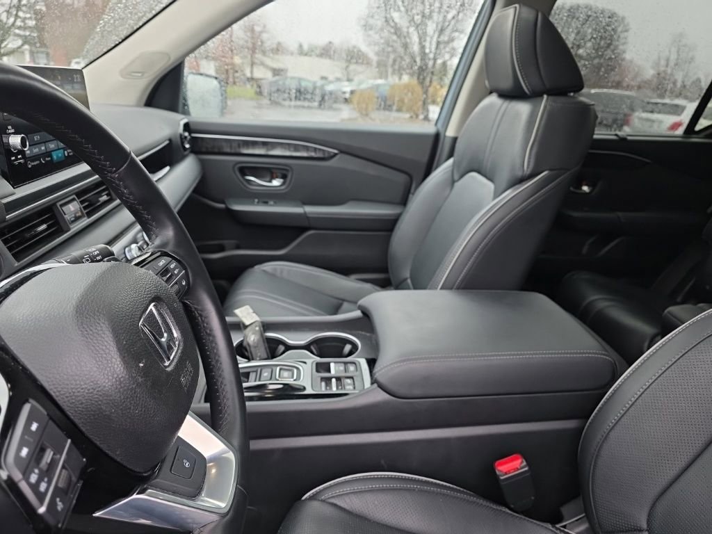 Used 2023 Honda Pilot Elite image 22