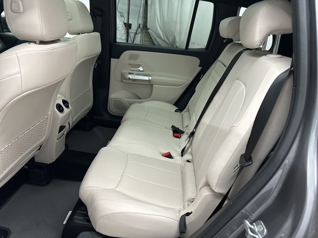 New 2026 Mercedes-Benz GLB 250 image 23