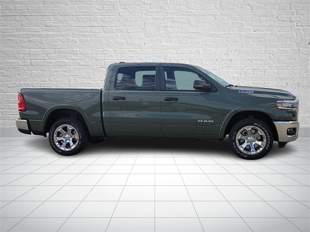 New 2026 RAM 1500 4x4 Crew Cab image 5