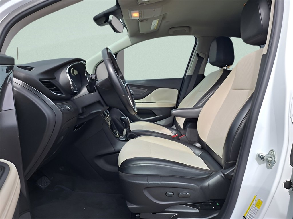 Used 2020 Buick Encore Preferred image 11