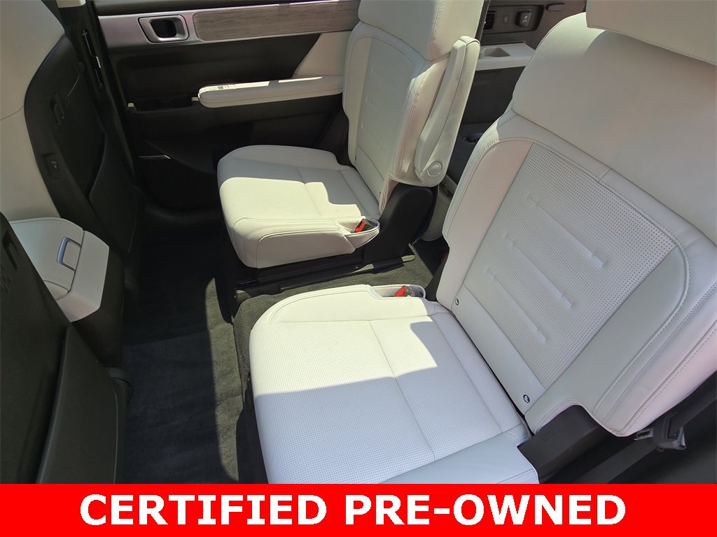 Used 2025 Hyundai Santa Fe Calligraphy image 16