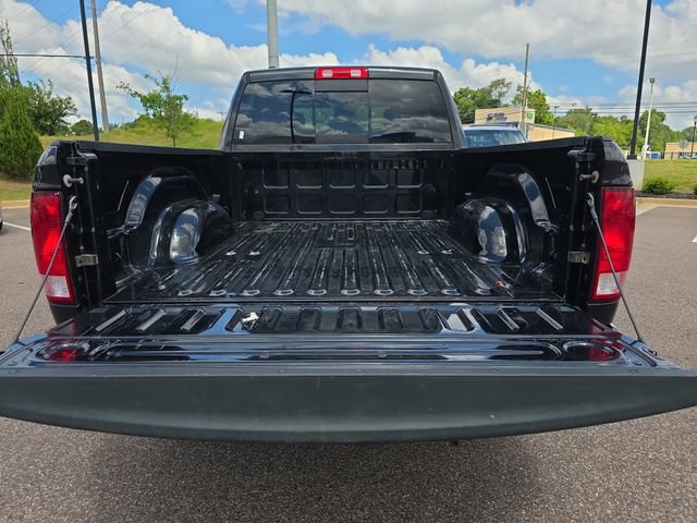 Used 2017 RAM 1500 Classic SLT AWD/4WD image 13