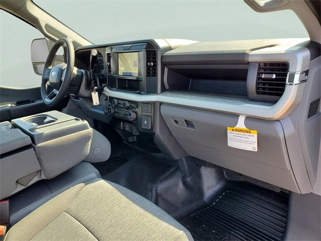 New 2025 Ford F450 XL w/ XL Chrome Package image 14
