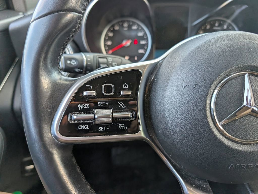 Used 2022 Mercedes-Benz GLC 300 4MATIC image 23