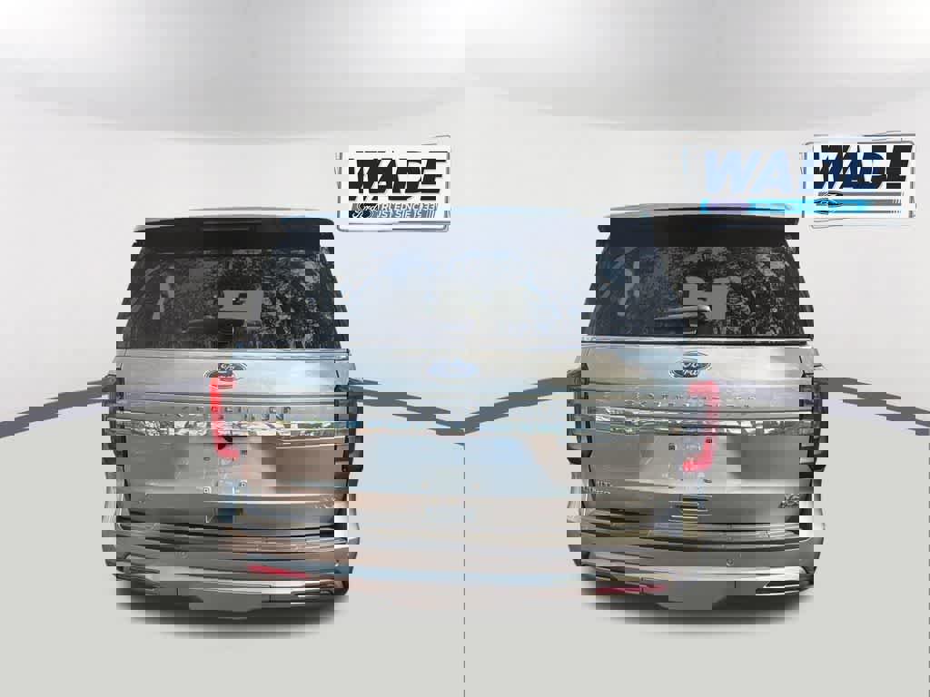 Used 2024 Ford Expedition Max Limited AWD/4WD image 5