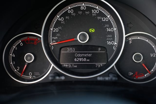 Used 2018 Volkswagen Beetle 2.0T S image 46