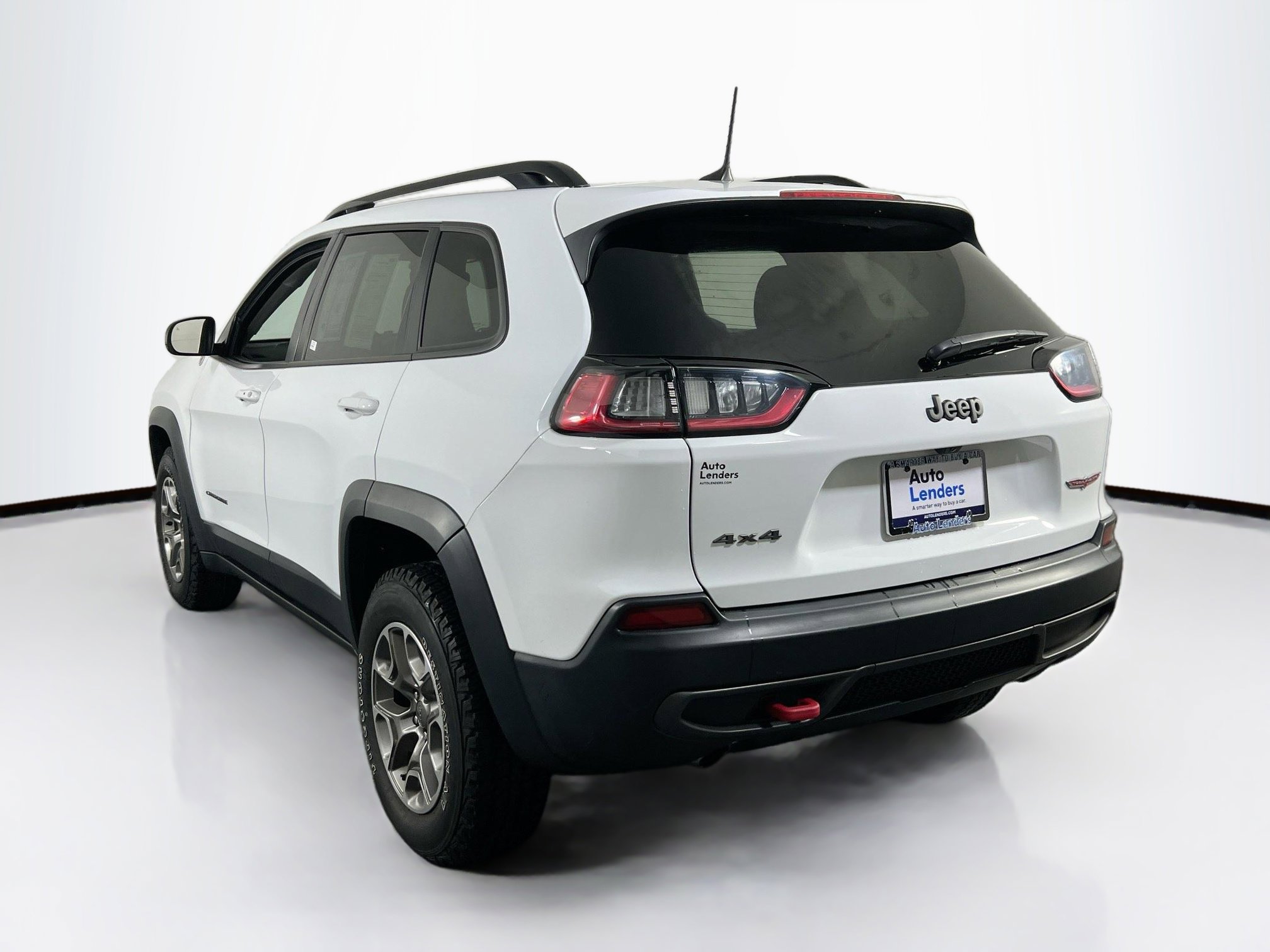 Used 2022 Jeep Cherokee Trailhawk w/ Comfort/Convenience Group AWD/4WD image 7