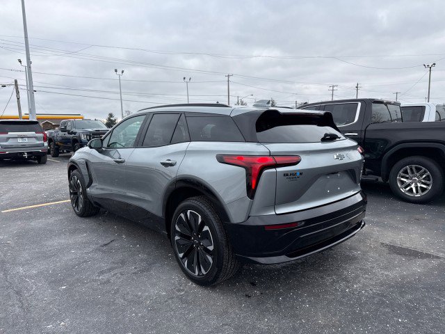 Used 2024 Chevrolet Blazer EV RS image 2