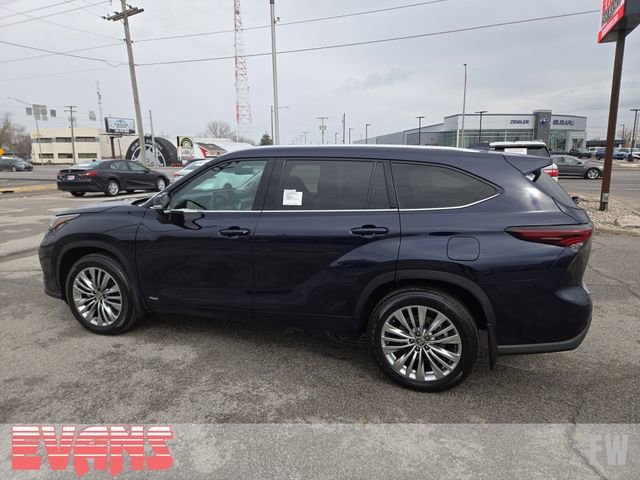 New 2026 Toyota Highlander Platinum image 31