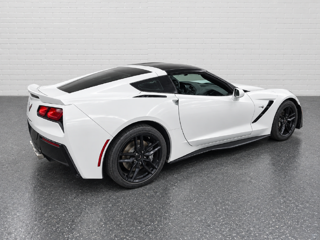 Used 2016 Chevrolet Corvette Stingray Coupe RWD image 4