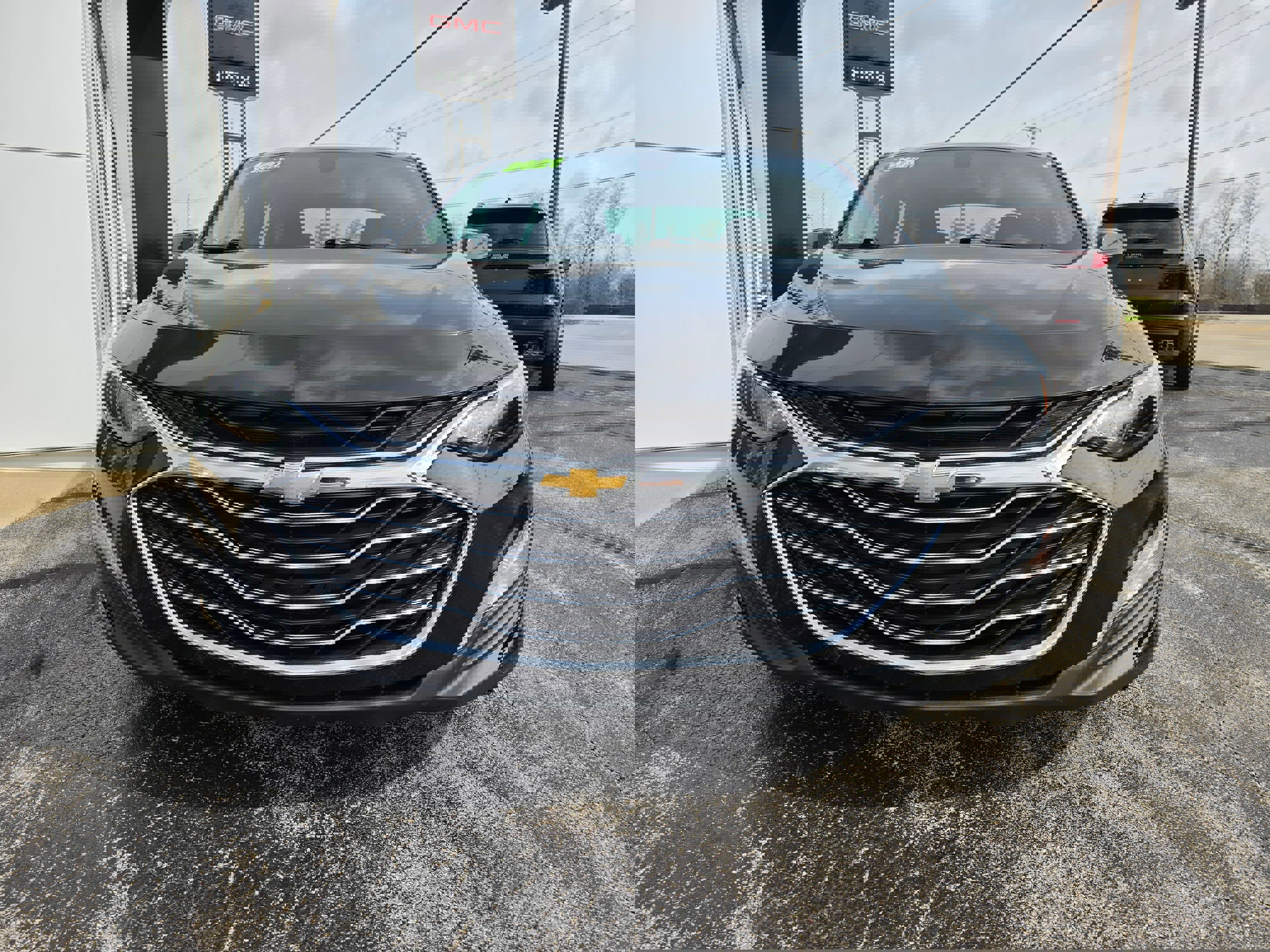 Used 2021 Chevrolet Malibu LT image 2