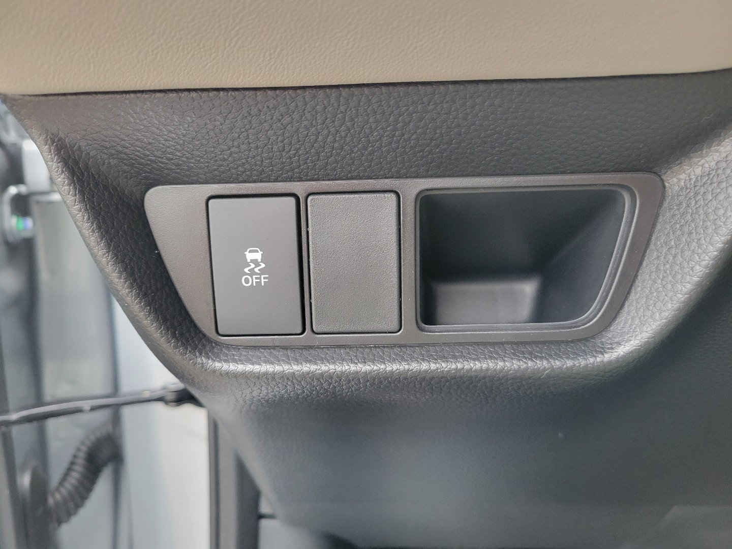 Certified 2026 Honda HR-V LX image 20