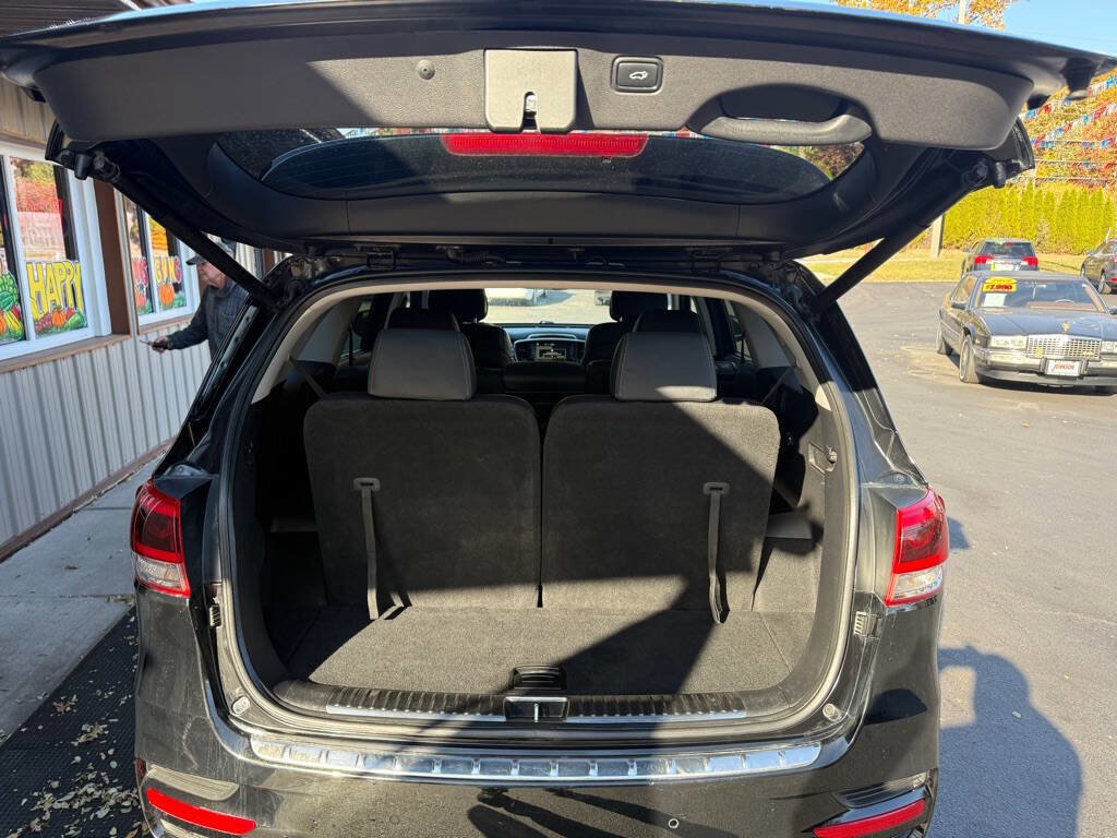 Used 2016 Kia Sorento SX image 12