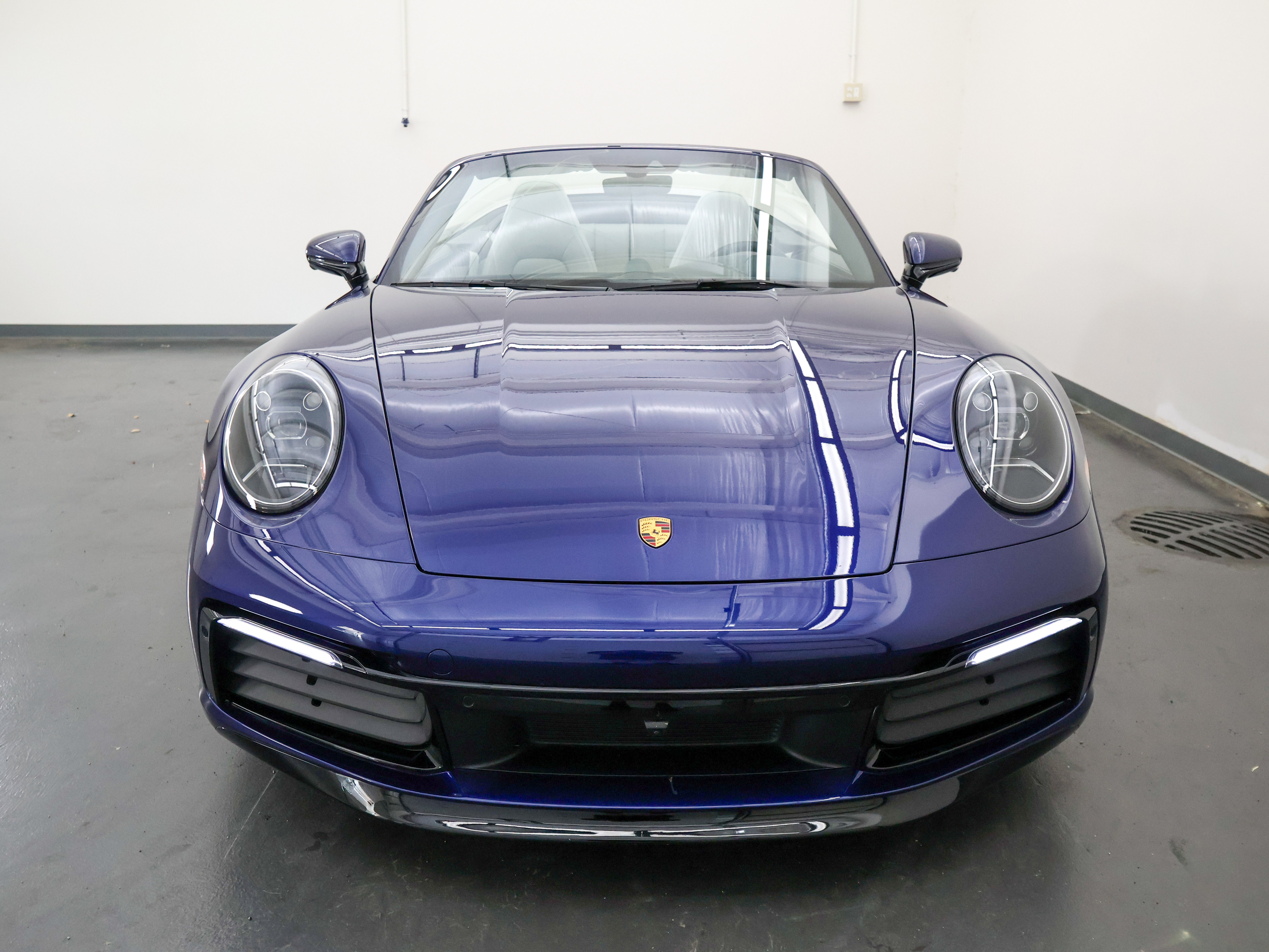 Used 2024 Porsche 911 Carrera 4S AWD/4WD image 9