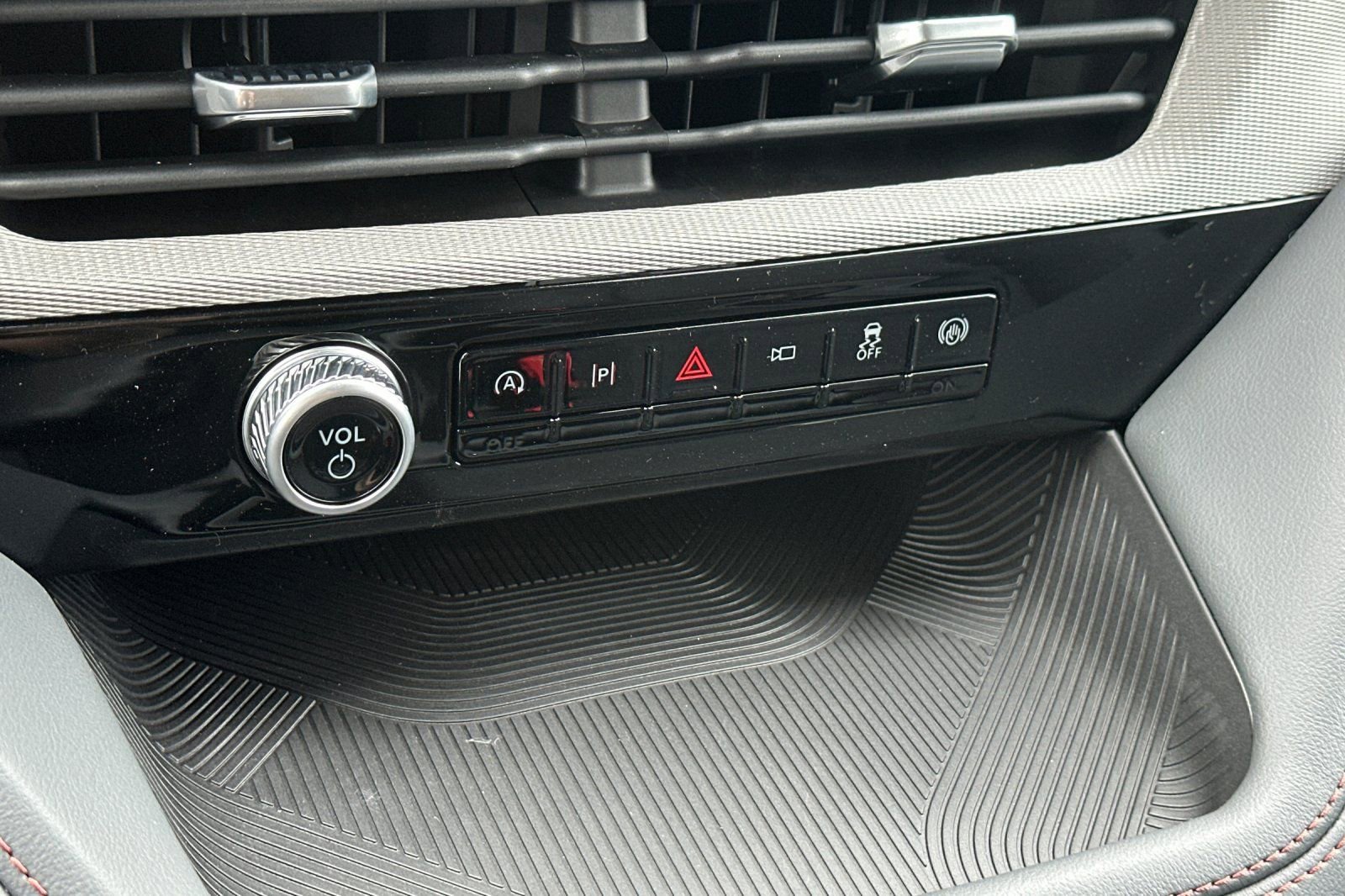 New 2026 Ford Explorer Active image 21