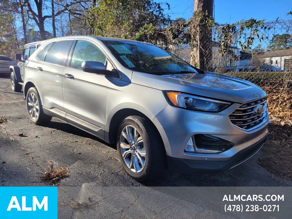 Used 2024 Ford Edge Titanium image 3