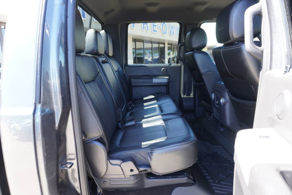 Used 2015 Ford F250 Lariat w/ Lariat Interior Package image 20