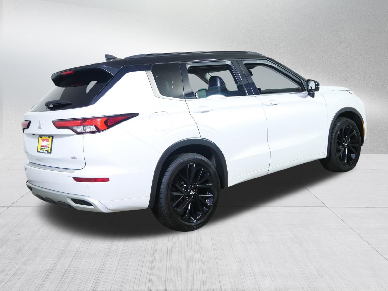 Used 2022 Mitsubishi Outlander SEL AWD/4WD image 7