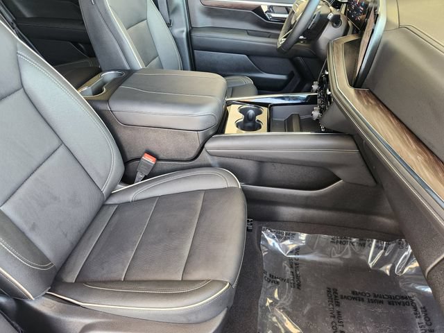 Used 2026 Chevrolet Tahoe Premier AWD/4WD image 20