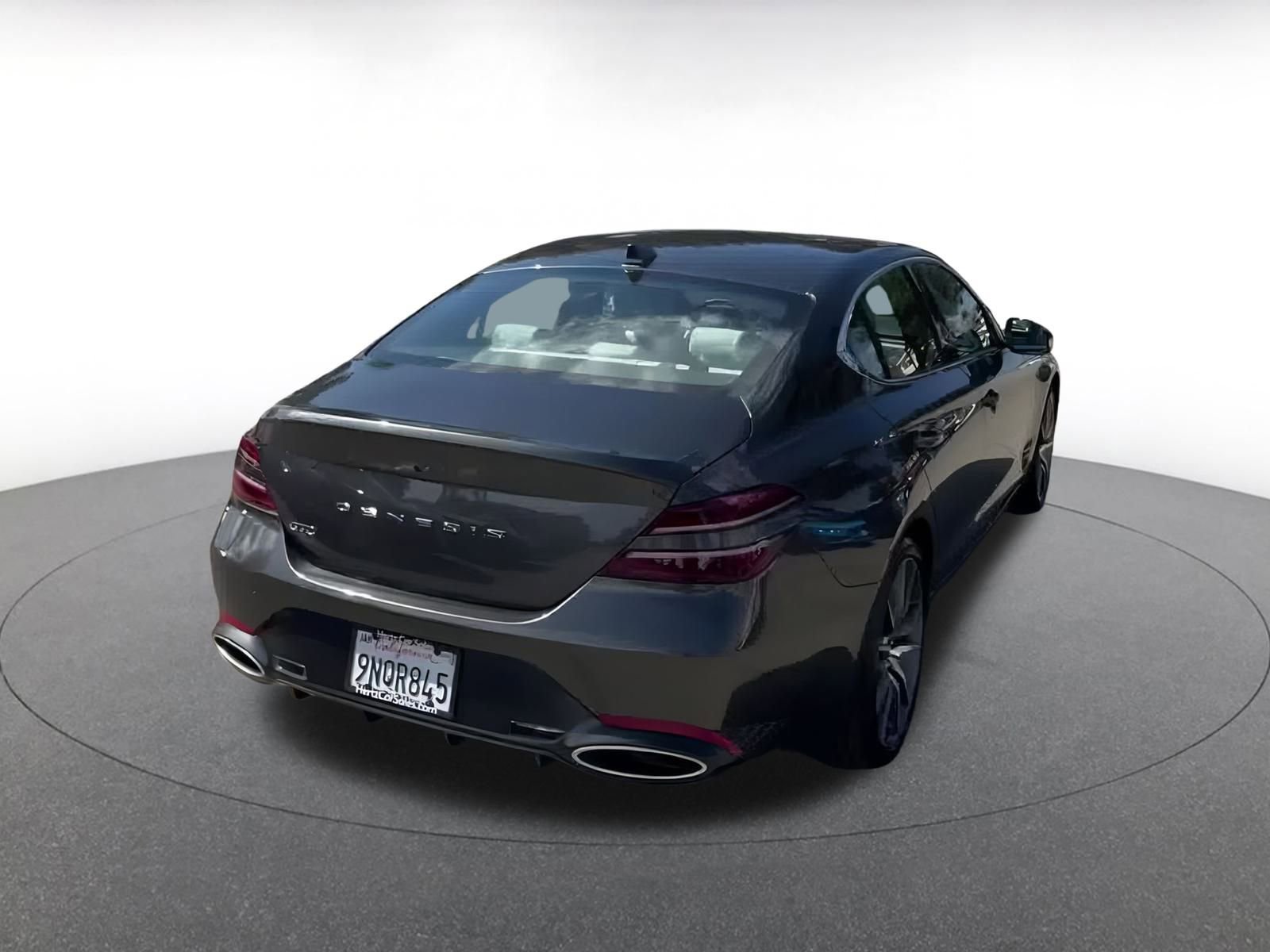 Used 2025 Genesis G70 2.5T image 15