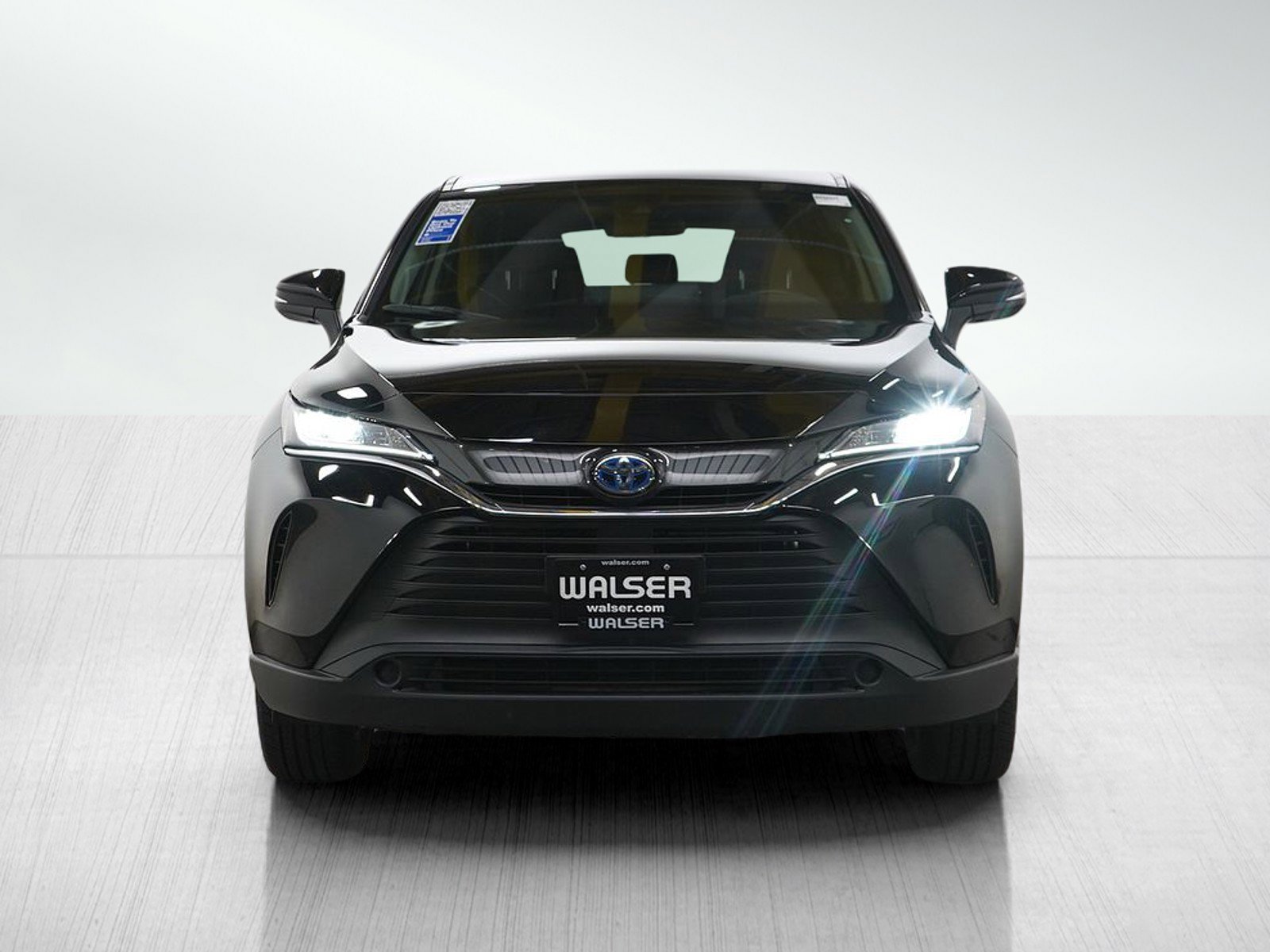 Used 2021 Toyota Venza LE w/ Carpet Mat Package (TMS) AWD/4WD image 8