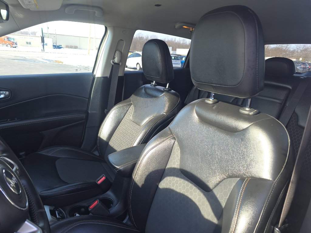 Used 2019 Jeep Compass Latitude w/ Safety & Security Group image 12