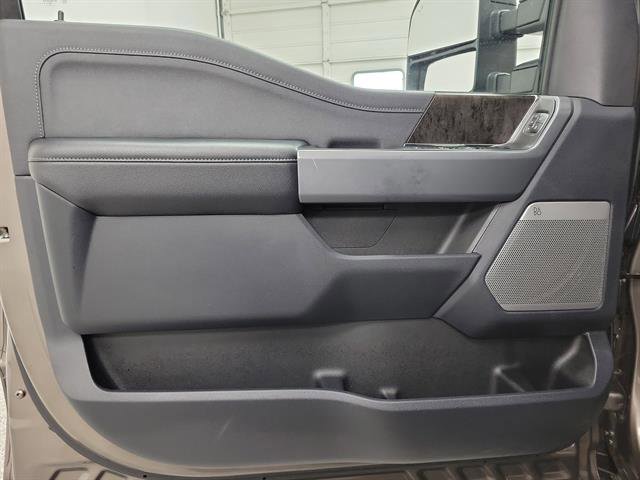 Used 2023 Ford F250 Lariat w/ Lariat Ultimate Package AWD/4WD image 19