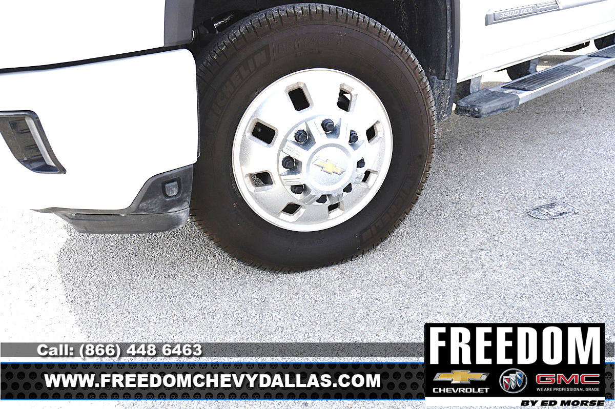 Used 2024 Chevrolet Silverado 3500 High Country w/ High Country Premium Package AWD/4WD image 43