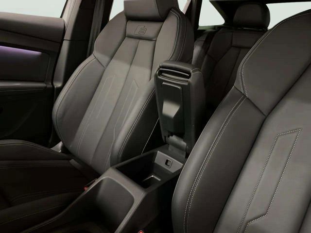 Used 2024 Audi Q4 e-tron Premium Plus w/ Premium Plus image 27