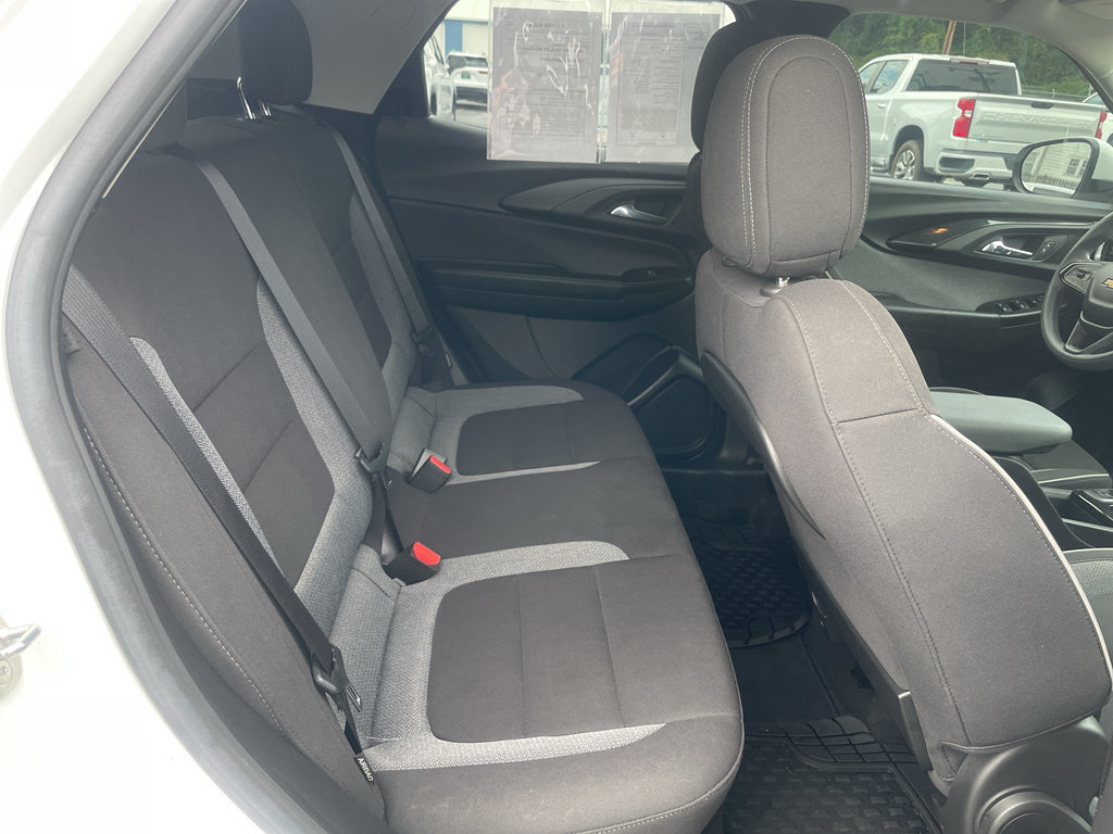 Used 2023 Chevrolet TrailBlazer LT FWD image 12