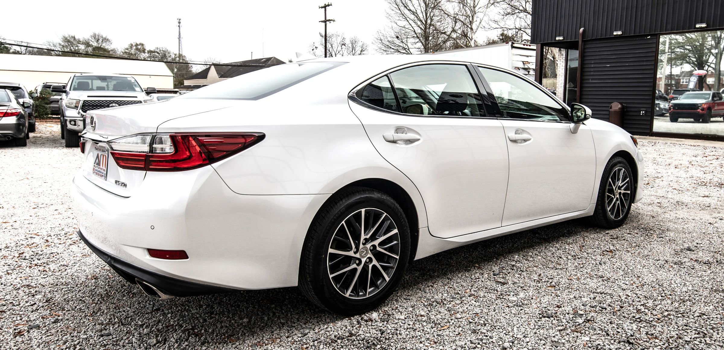 Used 2016 Lexus ES 350 image 9