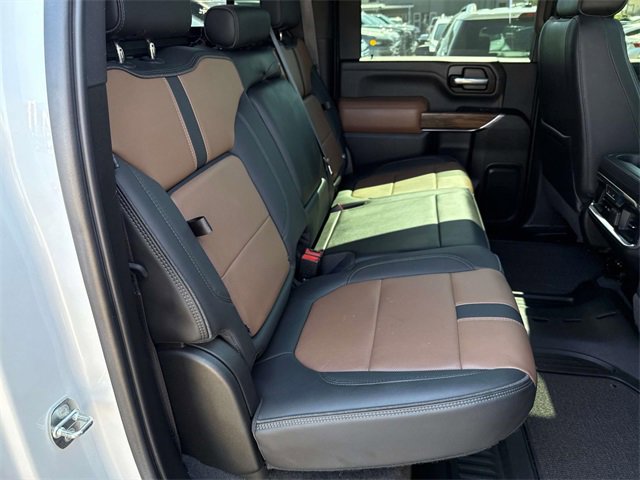 Used 2021 Chevrolet Silverado 3500 High Country image 12