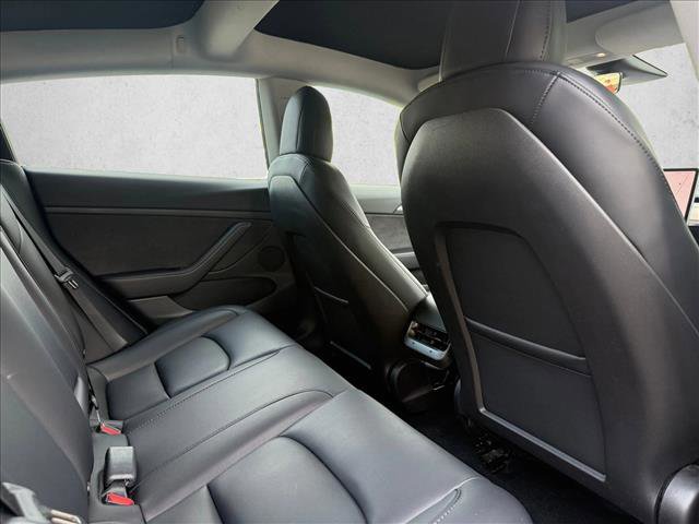 Used 2023 Tesla Model 3 Standard Range image 13