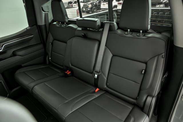 New 2026 GMC Sierra 1500 SLT image 9