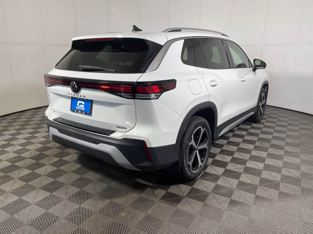 New 2026 Volkswagen Tiguan SE AWD/4WD image 7