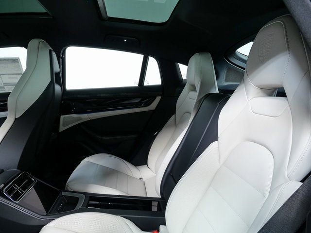 New 2026 Porsche Panamera 4 image 17