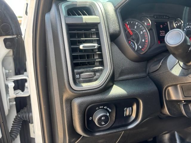 Used 2025 RAM 3500 Tradesman w/ Chrome Appearance Group AWD/4WD image 19