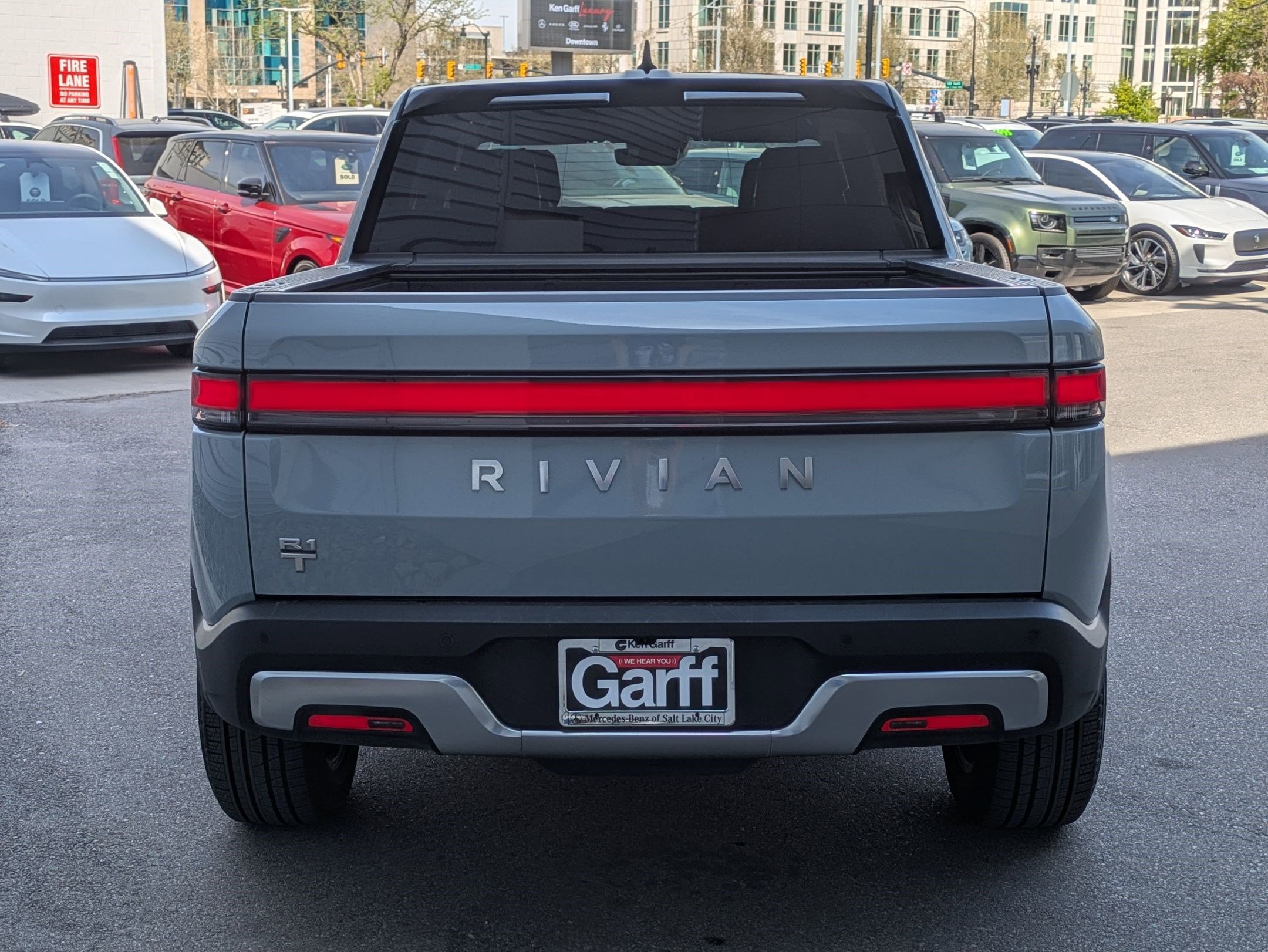 Used 2024 Rivian R1T Adventure AWD/4WD image 4
