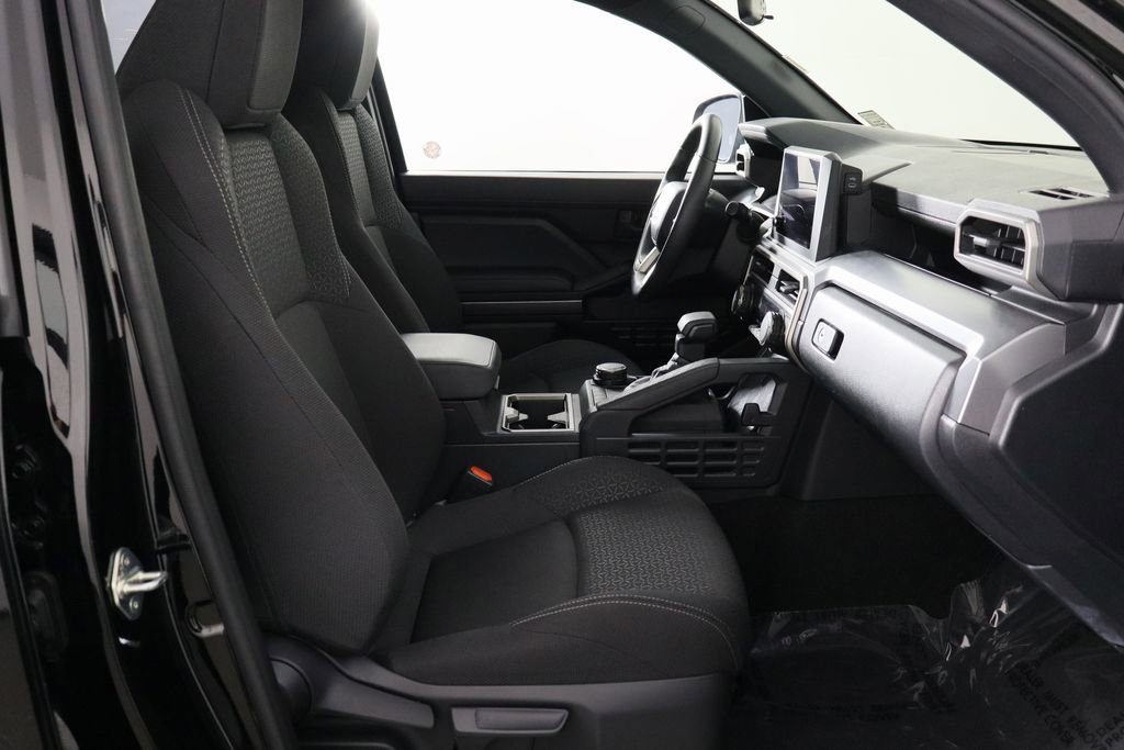 Used 2025 Toyota 4Runner SR5 image 18