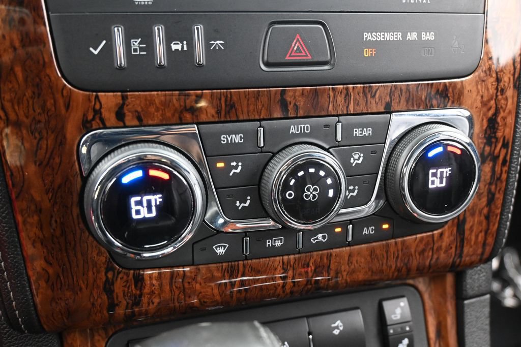 Used 2013 Chevrolet Traverse LT FWD image 21