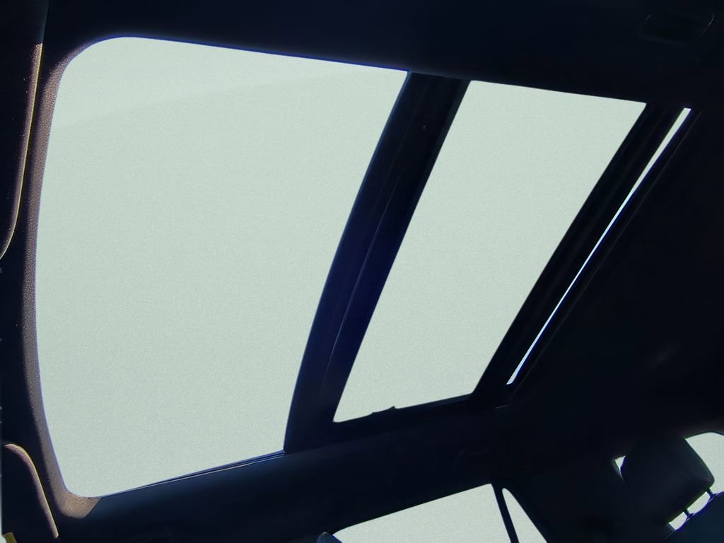 Used 2021 Ford Expedition XLT image 20