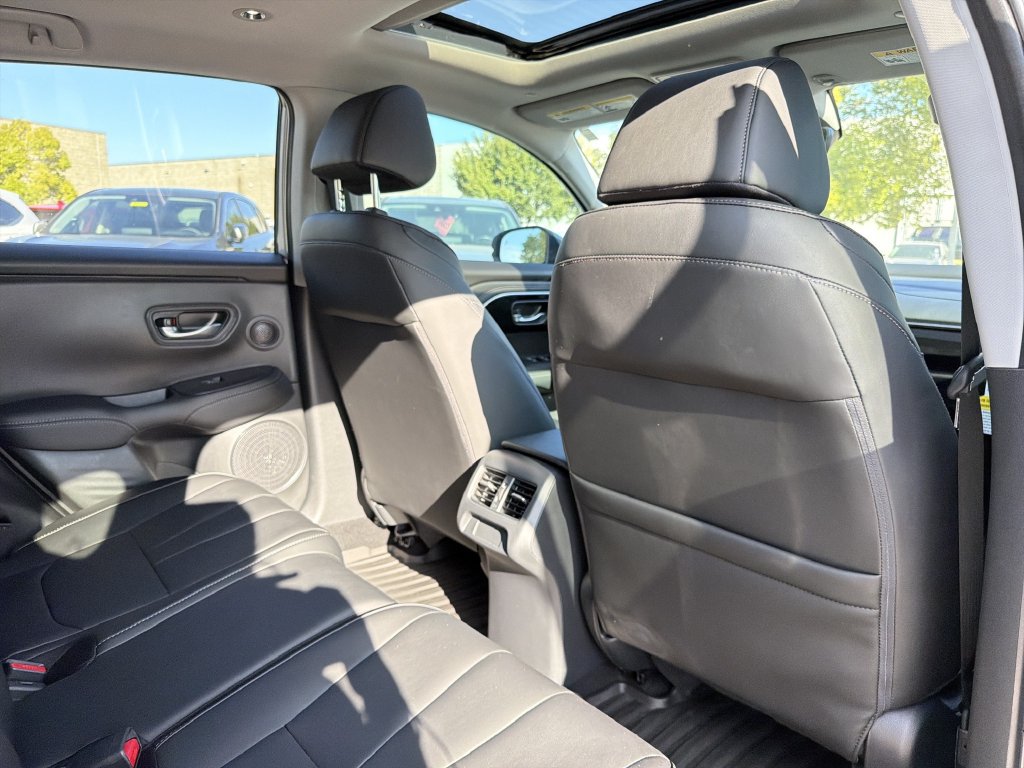 Certified 2025 Acura ADX FWD image 17