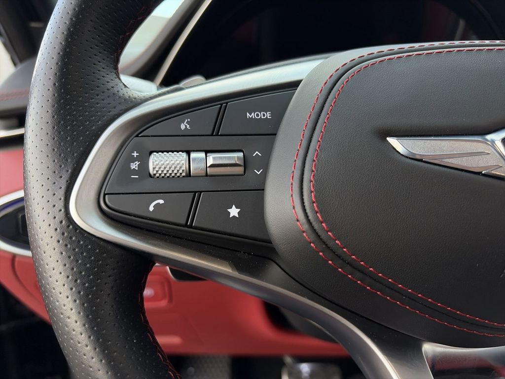 Used 2025 Genesis GV70 3.5T Sport w/ Sport Advanced Package image 9