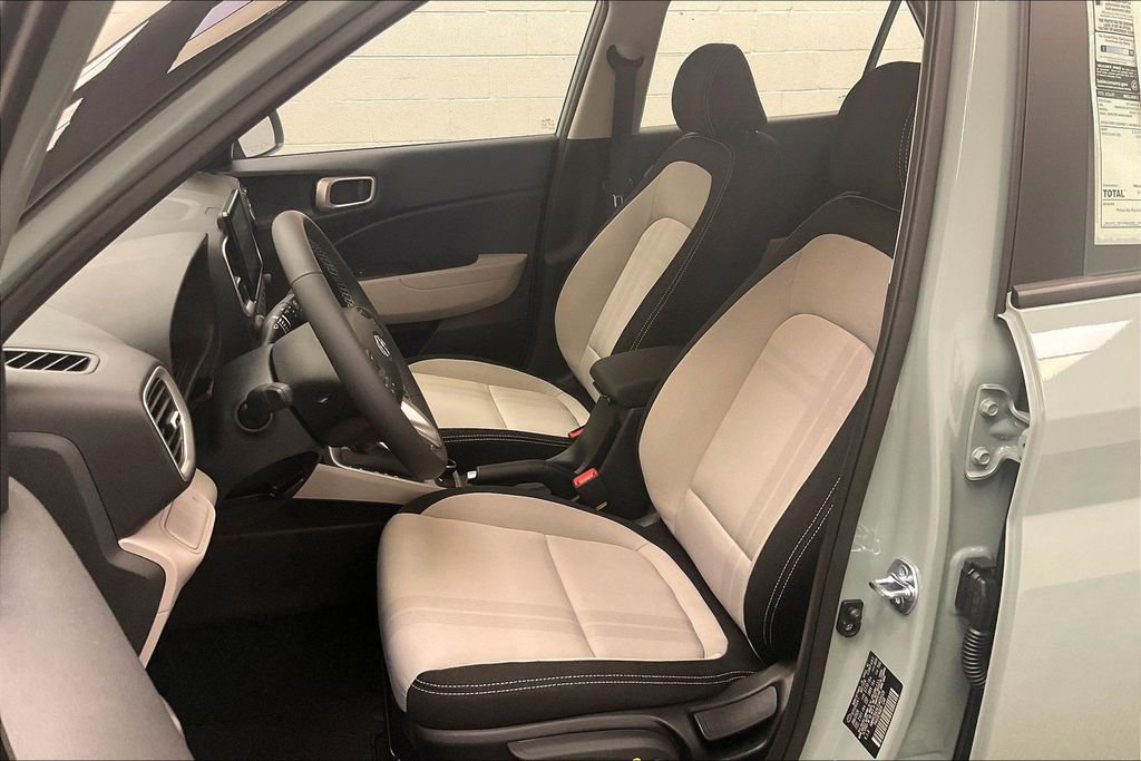 New 2026 Hyundai Venue SEL image 9