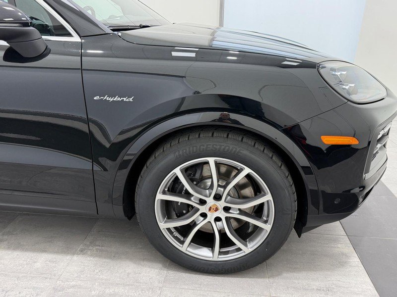Used 2026 Porsche Cayenne E-Hybrid AWD/4WD image 9