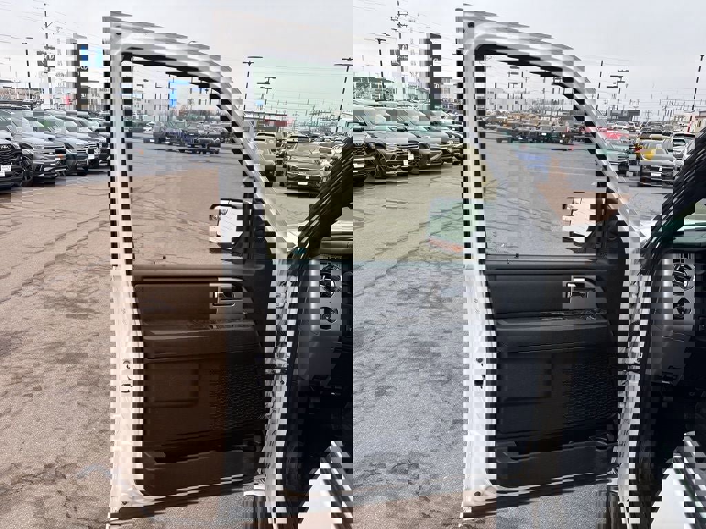 Used 2017 Ford Expedition EL Limited image 11