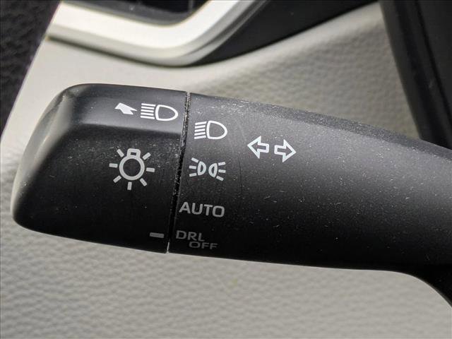 Used 2021 Toyota Corolla LE image 13