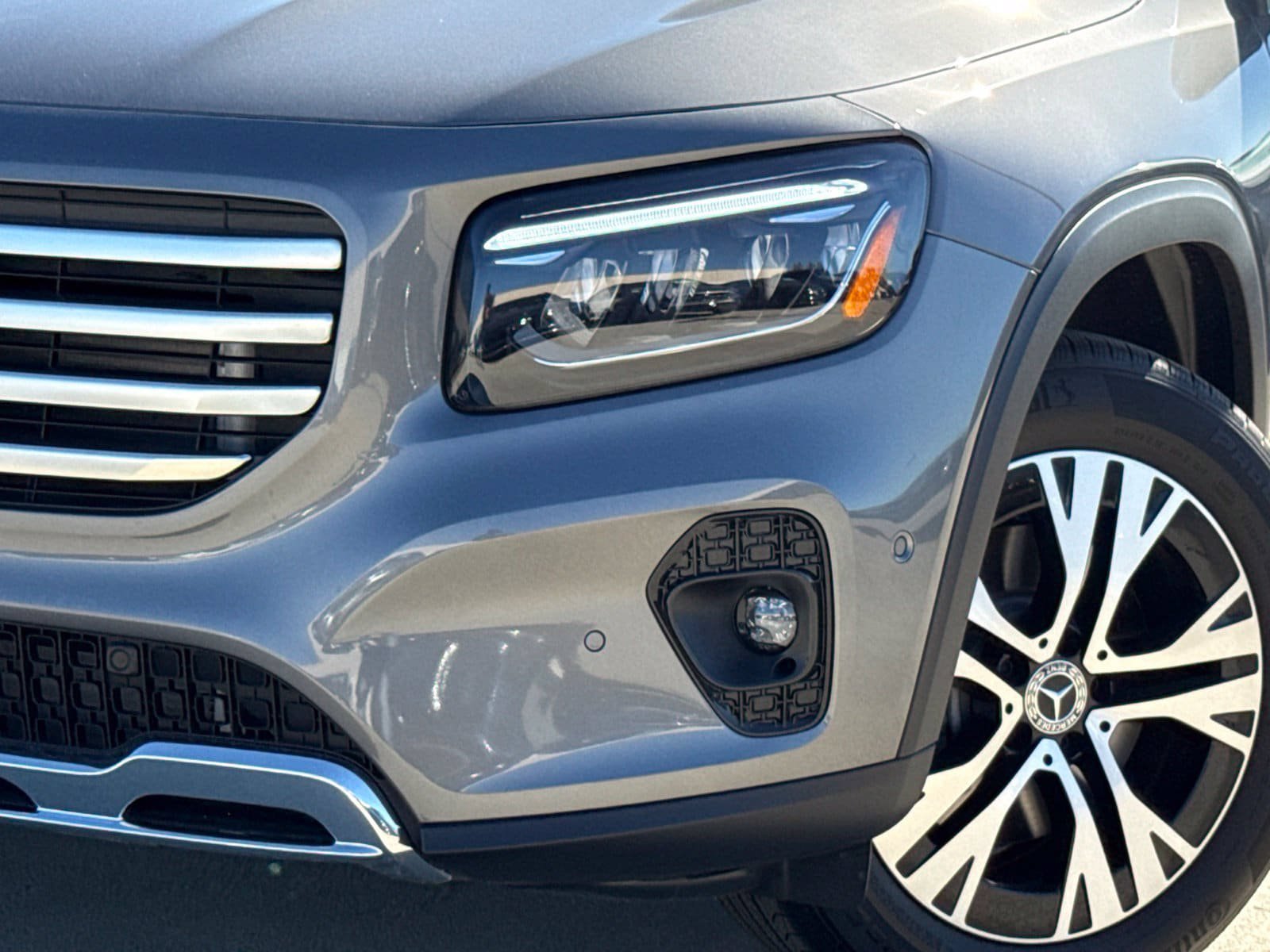 New 2026 Mercedes-Benz GLB 250 4MATIC image 3